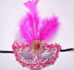 Máscara de Ojos Decorativa Colorida para Fiestas de Carnaval con Pelusa y para Disfraces - Product Image 2