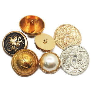 Vente en gros de vestes en alliage de zinc plaquées à mailles <span class=keywords><strong>Boutons</strong></span> Vêtements Logo en relief Casquette tête de mort décorative Bouton pression Couvre-bouton Pinces métalliques - Product Image 6