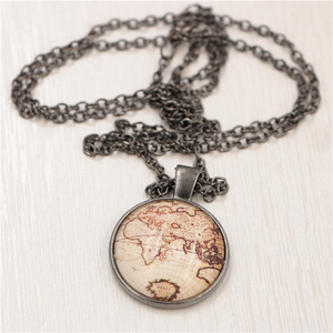 <span class=keywords><strong>Collana</strong></span> GPS a Forma di Globo con Bottone a Pressione Economica all'Ingrosso 2017 per Giovani - Product Image 1