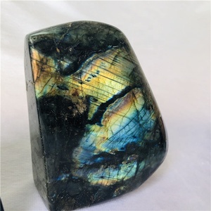 Labradorite naturale pietra di cristallo in piedi pietra di energia di pietra per la decorazione - Product Image 2