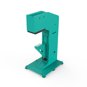 Automatische Nietmaschine für Aluminiumleitern mit Befestigungseinsatz - Product Image 2