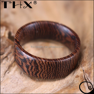 Anillo de Aniversario de Bodas de Cinco Años de THX Jewelry Fashion, Anillo Romántico de Madera de Wengue con Patrón Natural Único y Genial de 8 mm - Product Image 5