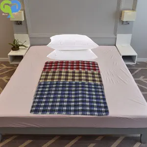 Lavable cama de la incontinencia de orina mayor Mat reutilizable absorbente Pad Protector para niños adultos 3-estructura de la capa engrosada