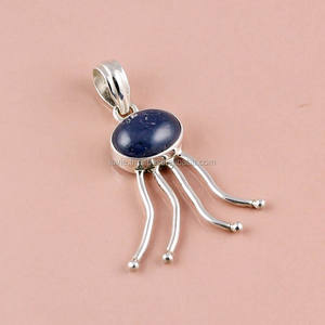 Pendentif en pierre précieuse de tanzanite naturelle en argent sterling 925 fait à la main Style religieux or fin exporté fabricant de pierres précieuses en argent - Product Image 1