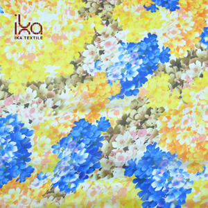 Nouveau design 2018 – Magnifique tissu africain en mousseline de <span class=keywords><strong>soie</strong></span> organique tissée unie de 6 mm, léger, imprimé floral – <span class=keywords><strong>Prix</strong></span> <span class=keywords><strong>au</strong></span> <span class=keywords><strong>mètre</strong></span> - Product Image 2