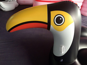 Fabrika satış özel büyük şişme toucan havuz şamandıra yüzme havuzu parti - Product Image 3