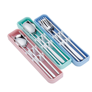 Juego <span class=keywords><strong>de</strong></span> Cubiertos para Camping <span class=keywords><strong>de</strong></span> 2 Piezas, <span class=keywords><strong>Acero</strong></span> Inoxidable 304, Pulido Espejo, Cuchara y <span class=keywords><strong>Palillos</strong></span> Tradicionales con Caja <span class=keywords><strong>de</strong></span> Regalo - Product Image 2