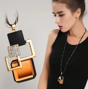 Hot sell wholesale fashion good quality fancy square pattern long sweater chain pendant