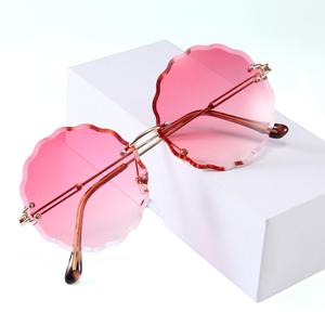 <span class=keywords><strong>Occhiali</strong></span> <span class=keywords><strong>da</strong></span> <span class=keywords><strong>Sole</strong></span> Rotondi Senza Montatura Rosa per Donna, Stile Tedesco, Senza <span class=keywords><strong>Marca</strong></span> - Product Image 6