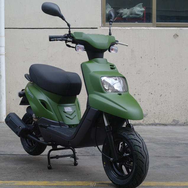 VENTE CHAUDE 50CC SCOOTER MOTO À VENDRE