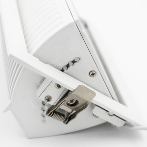 ไฟดาวน์ไลท์ LED ทรงสี่เหลี่ยมผืนผ้า ปรับได้ เคลื่อนย้ายได้ 30w 50w  ฝังฝ้าเพดาน  ความสว่างสูง ประหยัดพลังงาน - Product Image 3