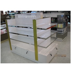 LUX Tienda minorista personalizada Estante de vidrio Pintura Estante cosmético Venta, Vitrina de perfume de alta calidad para boutique - Product Image 1