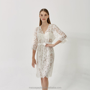 Robe de mariée kimono en dentelle française 8025 pour usage nuptial, 100 % polyester, grandes tailles - Product Image 1