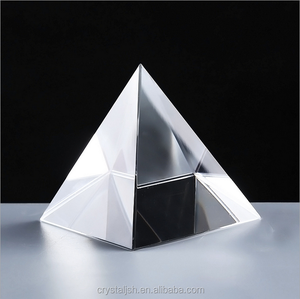 Le fabricant de style le plus récent en gros nouveau style cristal verre triangle egypte cristal <span class=keywords><strong>pyramide</strong></span> - Product Image 3