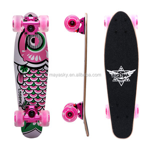 Nouvelle Arrivée Planche À Roulettes <span class=keywords><strong>en</strong></span> <span class=keywords><strong>bois</strong></span> pas cher quatre roues <span class=keywords><strong>petit</strong></span> mignon planche à roulettes - Product Image 2