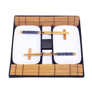 Juego de regalo de Sushi-platos, cuencos de inmersión, alfombrillas enrollables de bambú, restos de palillos - Product Image 1