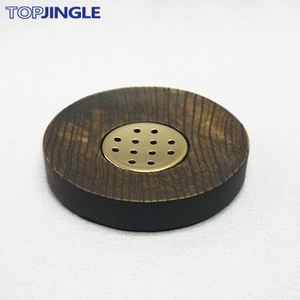 Joli ensemble d'accessoires de salle de bain cylindrique en bois brun Toon - Product Image 3