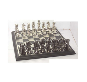 Tablero de Ajedrez de metal de alta calidad con jugadores Nuevo tablero de ajedrez de diseño atractivo de proveedores de Royal Home Collection - Product Image 6