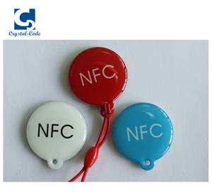 Su geçirmez ucuz küçük RFID UHF etiket etiketleri 125khz, yıkanabilir <span class=keywords><strong>NFC</strong></span> kağıt etiket fiyat yapışkan etiket akıllı PVC kartlar çip rulo