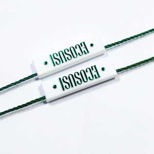 Label Segel Plastik Logo Merek Kustom untuk Jam Tangan/Perhiasan, Label Gantungan Pakaian dengan Tali Nilon - Product Image 6