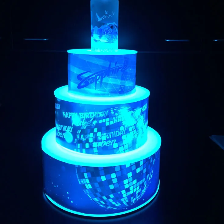 Soporte de exhibición LED para pastel de feliz cumpleaños envuelto brillante de 3 niveles con soporte para presentador de botellas para Club nocturno de fiesta