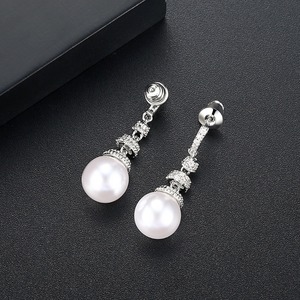LUOTEEMI - Pendientes <span class=keywords><strong>de</strong></span> Novia con Perlas Redondas Blancas Simuladas y Circonitas Cúbicas, Estilo Étnico Vintage, Tono Plateado, para Mujer - Product Image 5