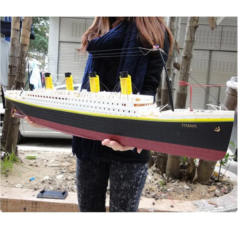 Heiße verkäufe RC Boot 1:325 skala Titanic Meer Grand Cruise Schiff 3D Titanic Century Klassische Liebe RC Schiff Hohe Simulation Große Spielzeug