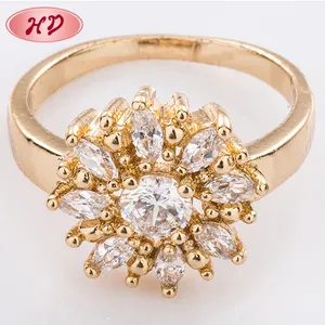 Pave Instellen Cubic Zirconia 18K Gold Engagement Ring Prijzen