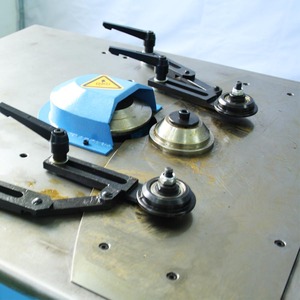Codo de conducto espiral de acero inoxidable que forma gore locker, máquina para hacer gorelocker - Product Image 2