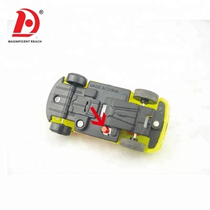 HUADA Venta caliente Shark Style Spring Railcar Glow Rail Slot Set Racing Track Car Toy para entretenimiento - Product Image 5