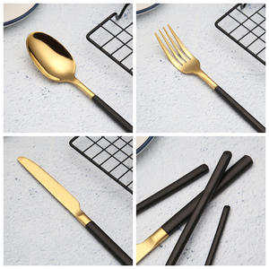 Bộ Đồ Ăn Bằng Kim Loại Thép Không Gỉ Tái Sử Dụng Bộ Dao Kéo Cán Vuông Mạ Vàng - Product Image 3