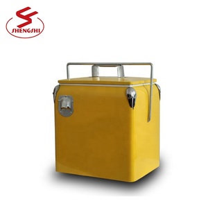 <span class=keywords><strong>Caja</strong></span> enfriadora <span class=keywords><strong>de</strong></span> hielo portátil con logotipo personalizado y color amarillo Personal - Product Image 3
