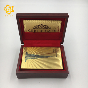 Naipes de Plástico Impermeables con Diseño de la Torre Burj Khalifa de Dubái en Oro de 24K, con Caja de Madera Roja y Certificado Dorado - Product Image 2