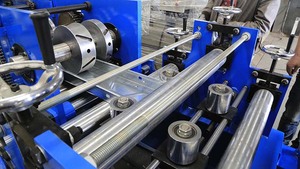 Thép Khung & Máy Xà Gồ Kỹ Sư Có Sẵn Để Phục Vụ Máy Móc Ở Nước Ngoài 245-550mpa 90Mm/100Mm 1.5-3.0Mm 12 Tháng 2 Năm - Product Image 5