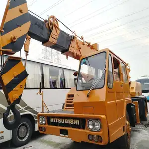 Good quality used KATO 11 tons NK110 truck mounted crane for sale