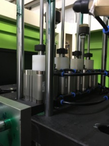 Machine à fabriquer des bouteilles en plastique, de haute qualité, appareil de moulage par soufflage, pet entièrement automatique, nouveau design, 2018 - Product Image 2