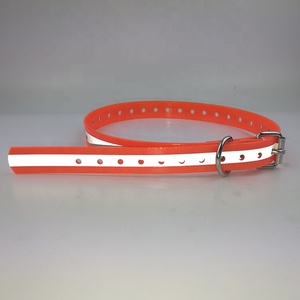 <span class=keywords><strong>Collar</strong></span> de Adiestramiento de Agilidad para Perros de <span class=keywords><strong>TPU</strong></span> y Plástico Reflectante de 3/4 Pulgadas con Logotipo Personalizado para Dispositivos de Caza con GPS, Venta al por Mayor de Fábrica - Product Image 2