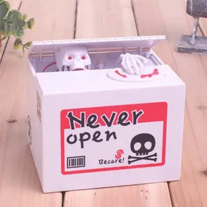 Lustige Knochen Ghost Stealing Coin to Money Box Bank "Never Open" Plastik Sparschwein Geldbank Halloween Geschenk