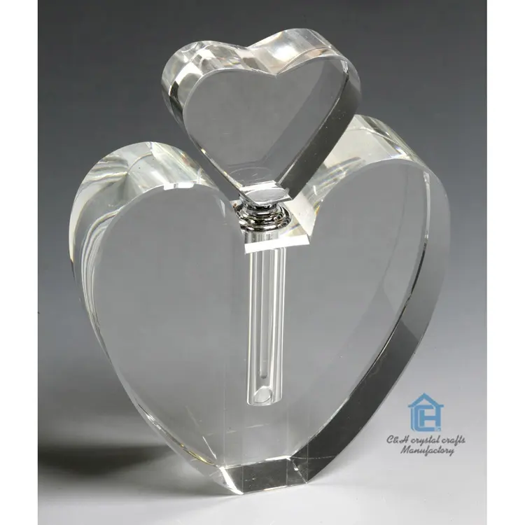 Cheap and fine heart shape transparent perfume crystal bottle for home decoration