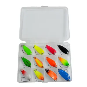 Free Sample 12個3グラムColorful Metal Pattern Fishing Spoon Lures Sequins Hard Baits Fishing Lures SetとBox Fishing Tackle