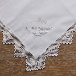 CC001 Federe Decorative in Cotone Ramie <span class=keywords><strong>Bianco</strong></span> con Ricamo a Filo Tirato Fatto a Mano per Natale, Feste e Matrimoni - Product Image 2