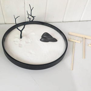 Zen-Sandgarten aus Holz mit Rechen – Spirituelle Heimdekoration, moderne Entspannung, Büro-Schreibtischspielzeug, therapeutisches Sandtablett - Product Image 6