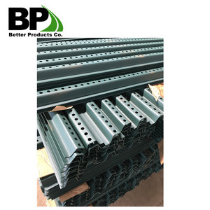 Poste de señal de canal u perforado para jardín de uvas - Product Image 2