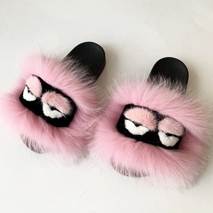 Nouveau design populaire <span class=keywords><strong>sandales</strong></span> en fourrure de monstre renard multicolore pantoufles pour styles d'yeux de femmes - Product Image 3