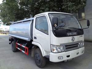 Camion-<span class=keywords><strong>citerne</strong></span> d'huile de dongfeng durable, usine de Chengli, capacité de <span class=keywords><strong>3000</strong></span> <span class=keywords><strong>litres</strong></span>, camion-<span class=keywords><strong>citerne</strong></span> de réapprovisionnement - Product Image 2