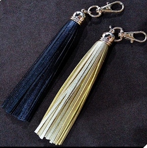 Llavero personalizado <span class=keywords><strong>de</strong></span> <span class=keywords><strong>cuero</strong></span> <span class=keywords><strong>de</strong></span> gamuza y microfibra, <span class=keywords><strong>borlas</strong></span> <span class=keywords><strong>de</strong></span> <span class=keywords><strong>cuero</strong></span> sintético con flecos, borla dorada, <span class=keywords><strong>para</strong></span> <span class=keywords><strong>bolsos</strong></span> - Product Image 4