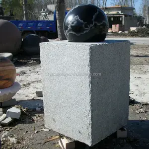 Bola de água giratória de granito preto, fonte de pedra esférica flutuante