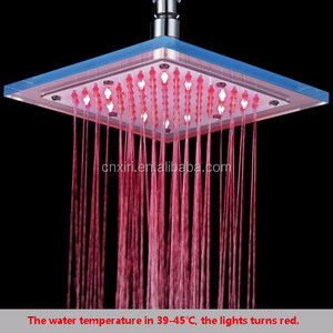 Cabezal de <span class=keywords><strong>ducha</strong></span> LED de 3 colores con cambio de temperatura del agua de lluvia, cuadrado, rociador superior PMMA, no necesita LS-01 de batería - Product Image 4