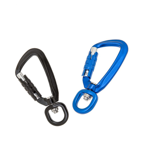 Dog leash swivel carabiner with locking