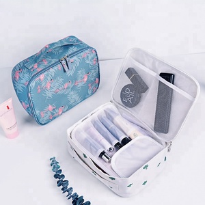 Estuche Organizador <span class=keywords><strong>de</strong></span> <span class=keywords><strong>Maquillaje</strong></span> <span class=keywords><strong>de</strong></span> Viaje Personalizado <span class=keywords><strong>de</strong></span> Poliéster con Cierre <span class=keywords><strong>de</strong></span> Cremallera <span class=keywords><strong>para</strong></span> Cosméticos, Brochas <span class=keywords><strong>de</strong></span> <span class=keywords><strong>Maquillaje</strong></span> y Artículos <span class=keywords><strong>de</strong></span> Aseo - Product Image 2